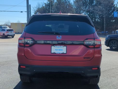 New 2026 Honda Pilot Sport image 5