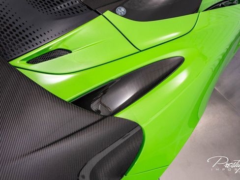 Used 2025 McLaren 750S Spider image 43