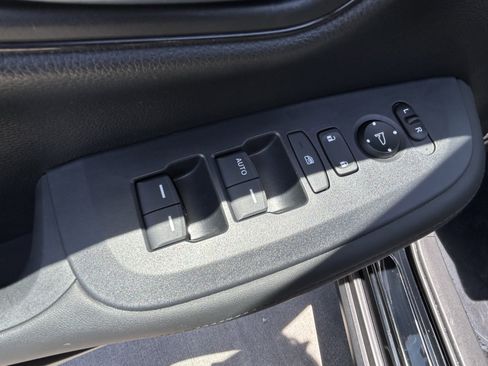 Certified 2024 Honda HR-V LX image 16