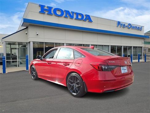 Used 2023 Honda Civic Sport image 6