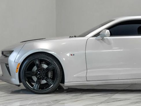 Used 2018 Chevrolet Camaro SS RWD image 18