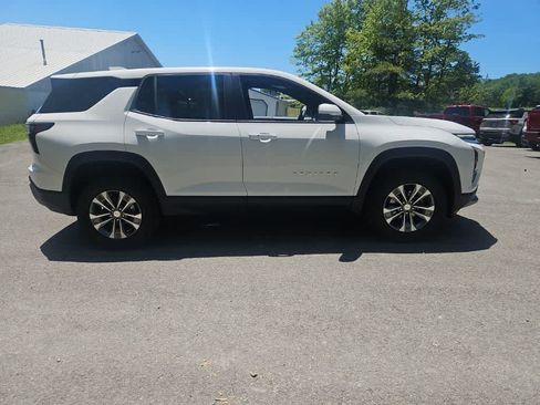 Used 2026 Chevrolet Equinox LT FWD image 6