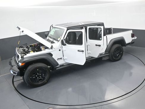 New 2026 Jeep Gladiator Sport image 56
