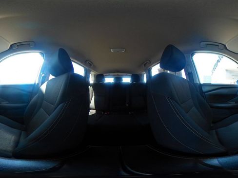 Used 2025 Nissan Rogue SV FWD image 44