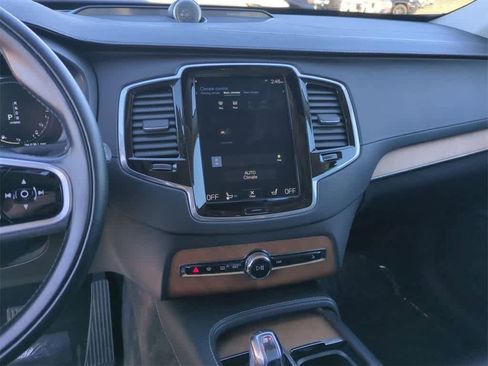 Used 2019 Volvo XC90 T8 Inscription w/ Luxury Package image 20