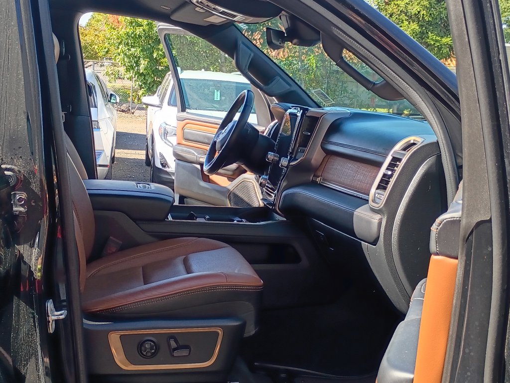 Used 2023 RAM 1500 Limited w/ Body-Colour Bumper Group AWD/4WD image 20