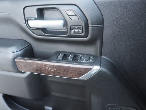 Used 2023 GMC Sierra 3500 Denali w/ Denali Ultimate Package image 17