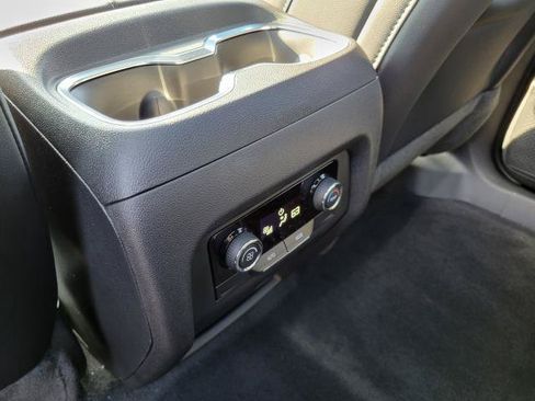 New 2027 Chevrolet Traverse LT w/ Sun and Wheel Package AWD/4WD image 30