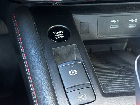 Used 2025 Nissan Kicks SR w/ SR Premium Package image 21