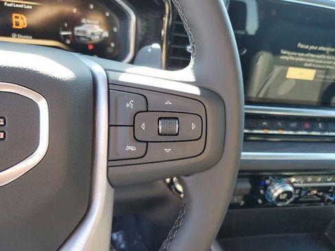 New 2026 GMC Sierra 1500 SLT image 30