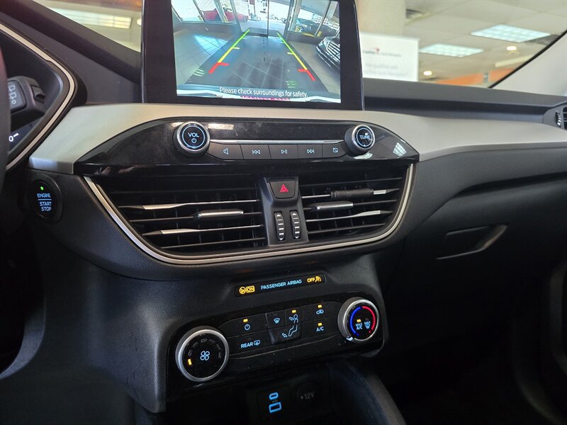 Used 2022 Ford Escape SE AWD/4WD image 21