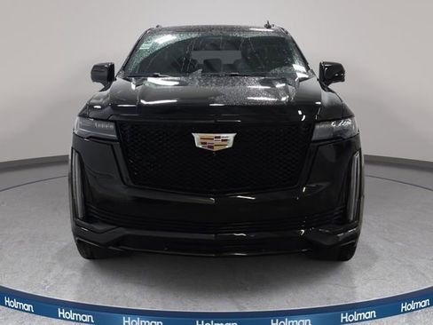 Used 2023 Cadillac Escalade Sport Platinum AWD/4WD image 3