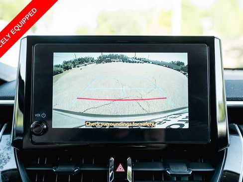 Certified 2024 Toyota Corolla Cross LE FWD image 20