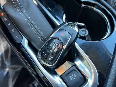 Used 2025 Buick Encore GX Preferred image 18