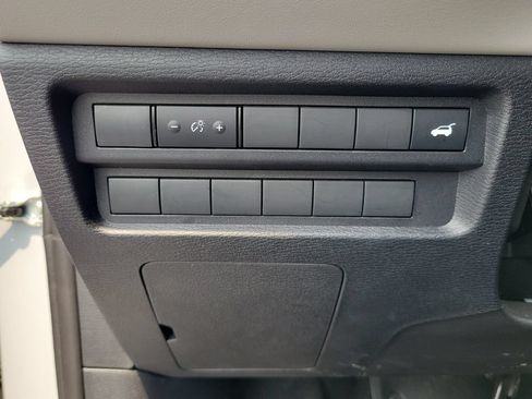 Used 2025 Mitsubishi Outlander SE AWD/4WD image 11