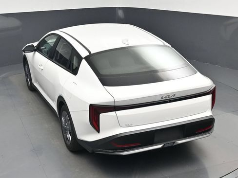 Certified 2025 Kia K4 FWD image 23