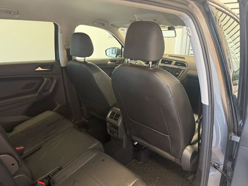 Used 2018 Volkswagen Tiguan SE image 29