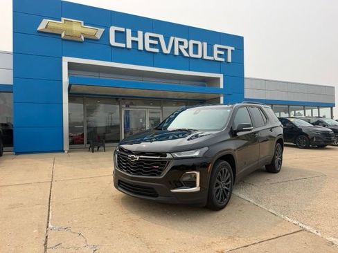 Used 2023 Chevrolet Traverse RS w/ LPO, Floor Liner Package AWD/4WD image 1