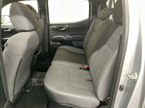 Used 2018 Toyota Tacoma TRD Off-Road image 35