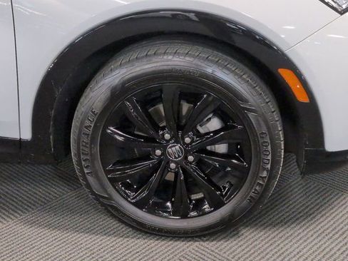 Used 2025 Buick Envista Sport Touring w/ Convenience I Package FWD image 10