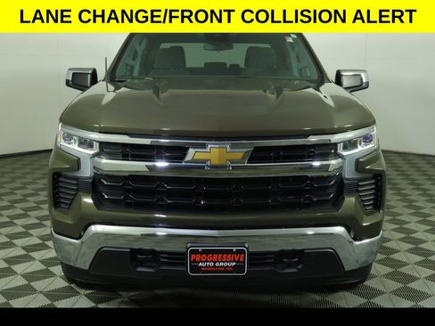 Used 2023 Chevrolet Silverado 1500 LT w/ Z71 Off-Road Package AWD/4WD image 11