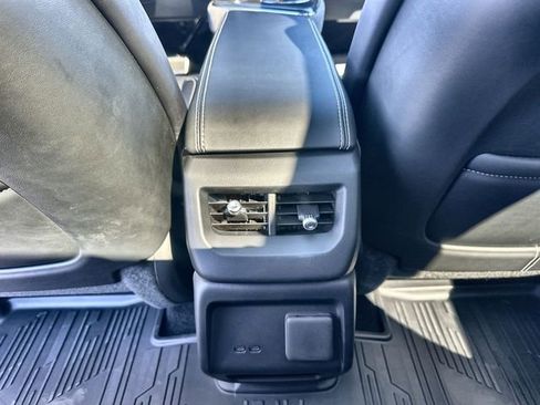 New 2025 Cadillac Optiq Luxury 1 image 22