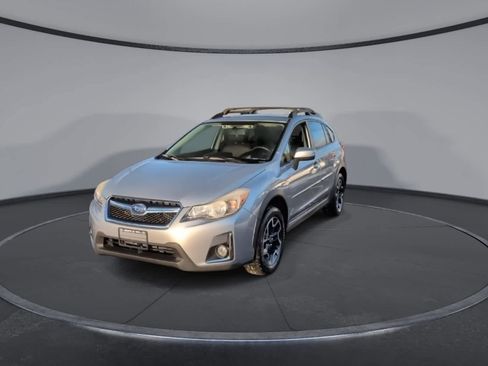 Used 2016 Subaru Crosstrek 2.0i Premium image 3