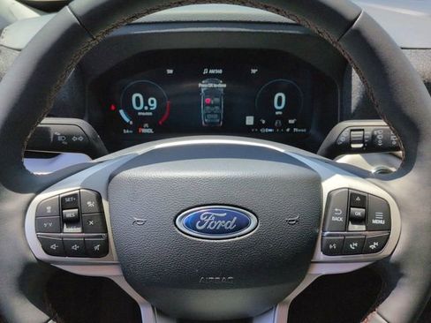 New 2026 Ford Explorer Active RWD image 29