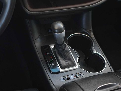 Used 2017 Toyota Highlander Limited Platinum FWD image 20