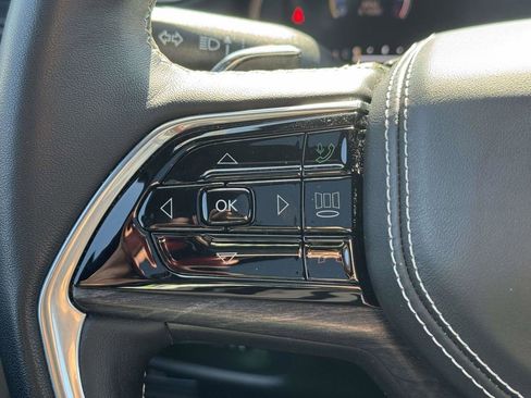 Used 2022 Jeep Grand Cherokee Overland image 23