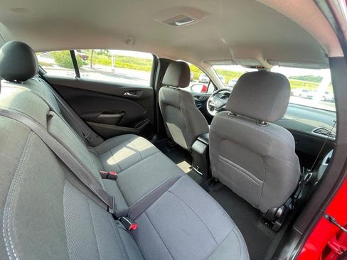 Used 2017 Chevrolet Cruze LT image 15