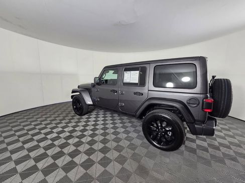 Used 2025 Jeep Wrangler Sahara w/ Safety Group image 7