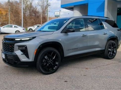 Certified 2024 Chevrolet Traverse RS w/ LPO, Floor Liner Package image 4