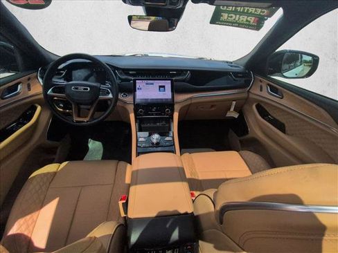 Used 2025 Jeep Grand Cherokee L Summit AWD/4WD image 18