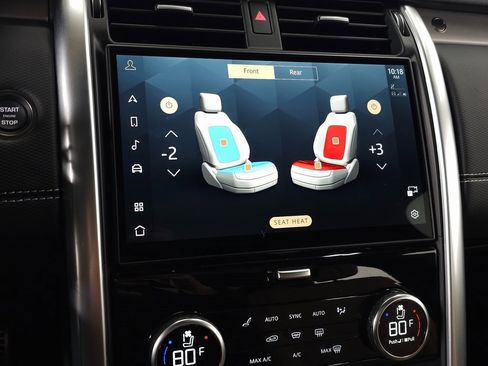 Used 2025 Land Rover Discovery Dynamic SE image 30