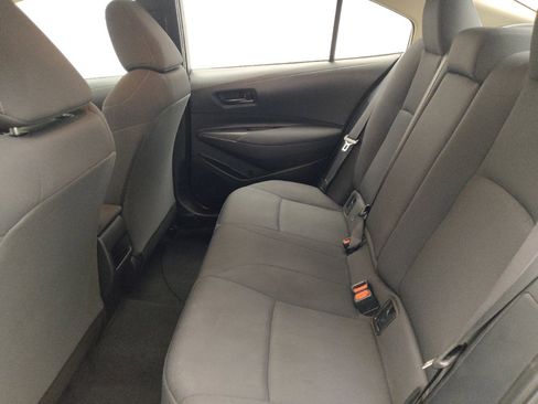 Used 2022 Toyota Corolla LE FWD image 18