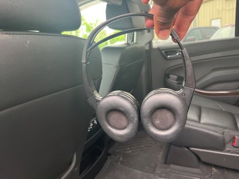 Used 2020 Chevrolet Tahoe LT w/ Luxury Package image 18