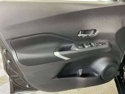 Used 2023 Nissan Kicks SV FWD image 13