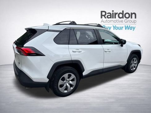 Used 2021 Toyota RAV4 LE FWD image 7