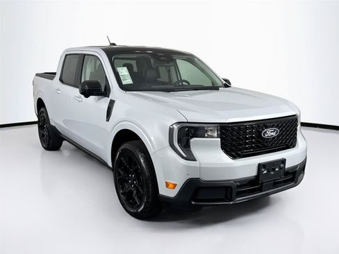 Used 2026 Ford Maverick Lariat w/ Black Appearance Package AWD/4WD image 9