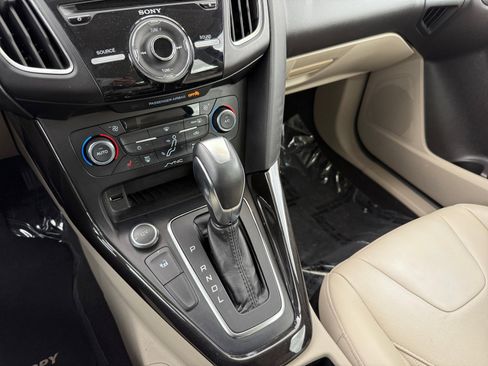 Used 2017 Ford Focus Electric Hatchback image 13