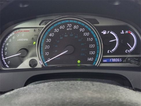 Used 2010 Toyota Venza AWD image 16