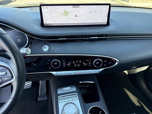 Used 2023 Genesis GV70 3.5T Sport w/ Winter Weather Package image 31