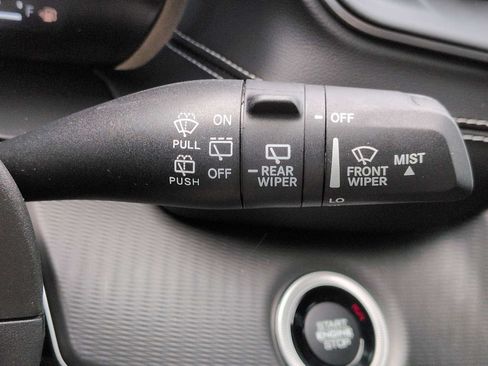 Used 2023 Jeep Grand Cherokee Altitude AWD/4WD image 28