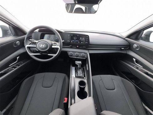 New 2026 Hyundai Elantra SE w/ Cargo Package image 13