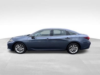 Used 2019 Toyota Avalon XLE w/ Moonroof Package