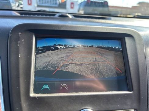 Used 2018 Chevrolet Equinox LT image 21