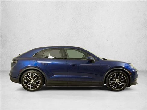 Certified 2024 Porsche Macan 4 Electric AWD/4WD image 8