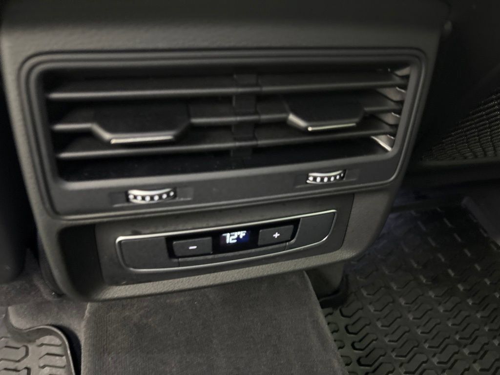 Certified 2023 Audi Q8 Premium AWD/4WD image 32