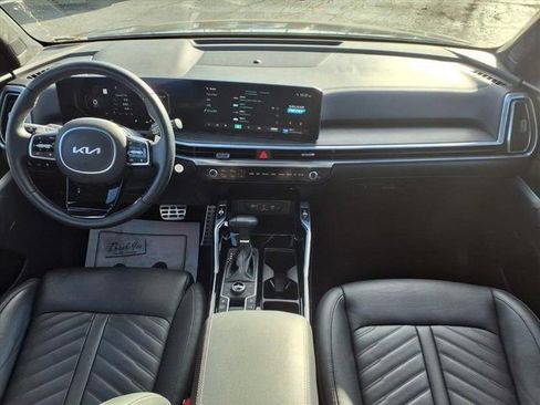 Certified 2024 Kia Sorento SX Prestige image 9